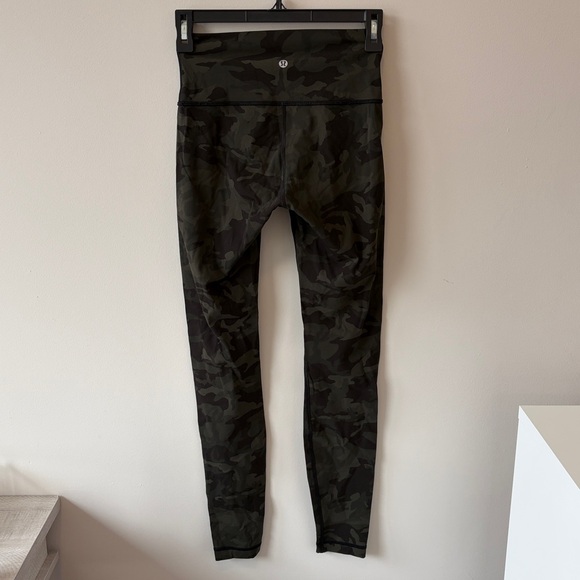 Lululemon Camo SET - Wunder Under 28” and Energy Bra in Green Incognito Camo - 4 - Picture 7 of 7